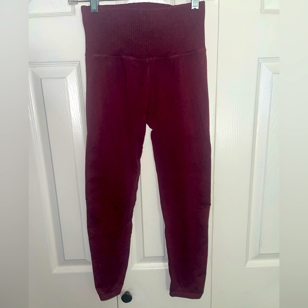 Free People Movement HW capri leggings (M)